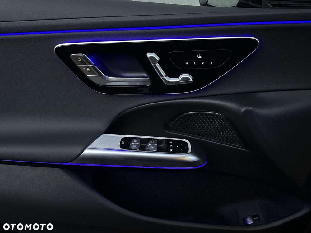 Mercedes-Benz Klasa E - 20