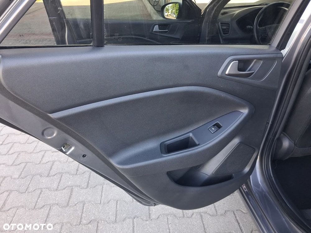 Hyundai i20 1.2 BlueDrive Go - 26
