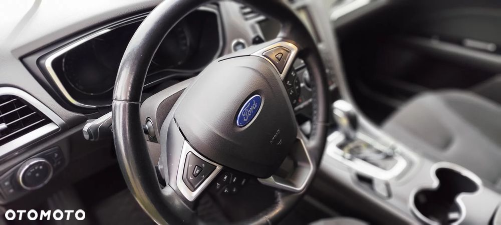 Ford Mondeo 2.0 TDCi Titanium PowerShift - 25