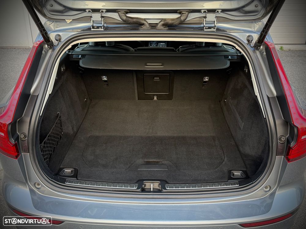 Volvo V60 2.0 D3 Momentum Plus Geartronic - 38