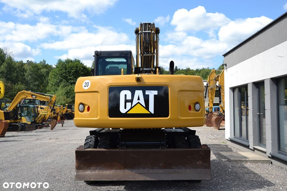 Caterpillar 318 D - 8