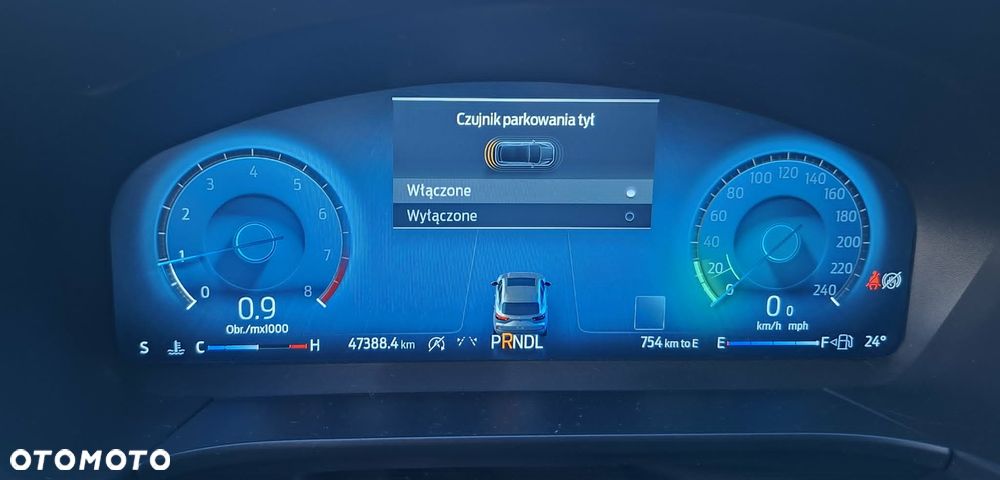 Ford Kuga - 12