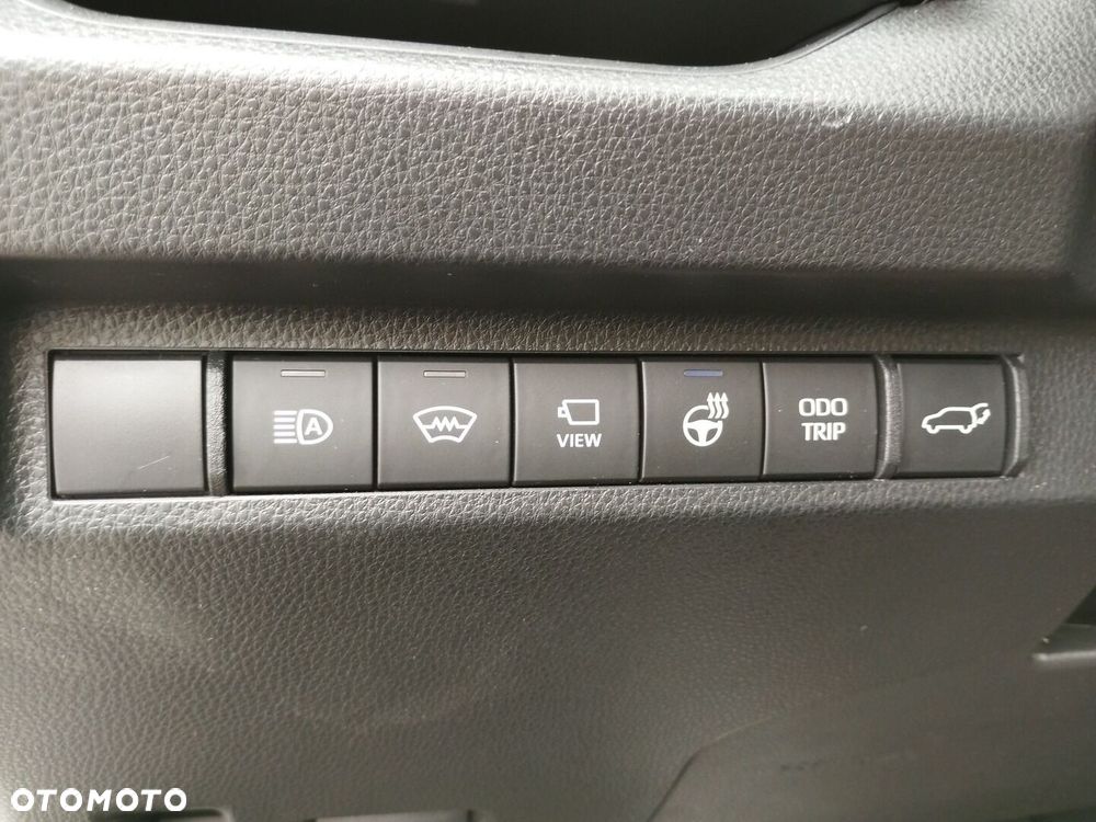 Toyota RAV4 - 18