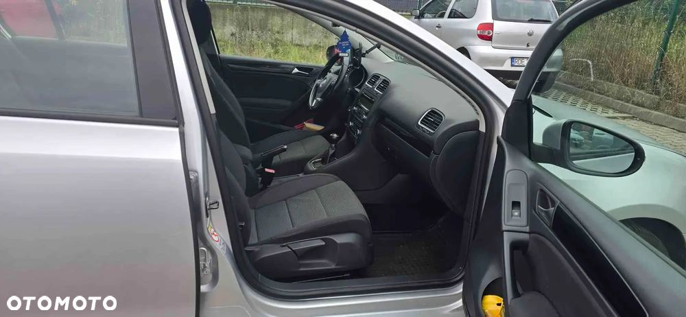 Volkswagen Golf VI 1.6 TDI Comfortline - 13