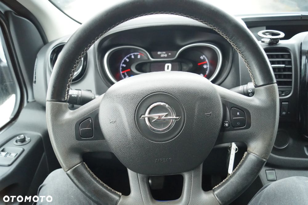 Opel Vivaro - 15