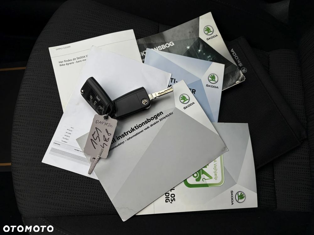 Skoda Octavia 2.0 TDI SCR Style DSG - 37
