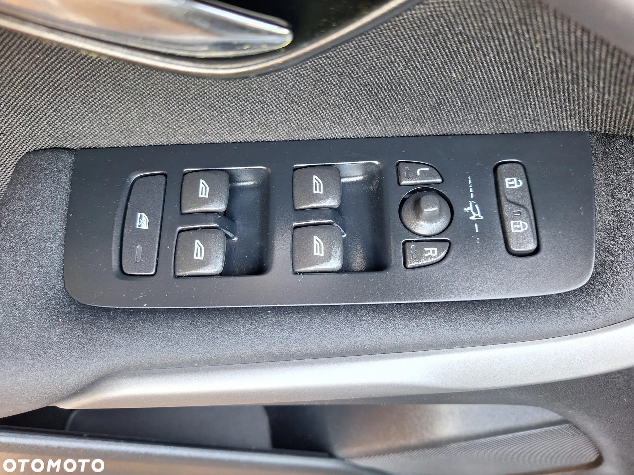 Volvo V40 D2 Summum - 29