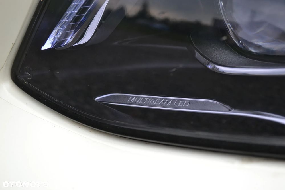 Mercedes-Benz Klasa E 300 Coupe 9G-TRONIC - 12
