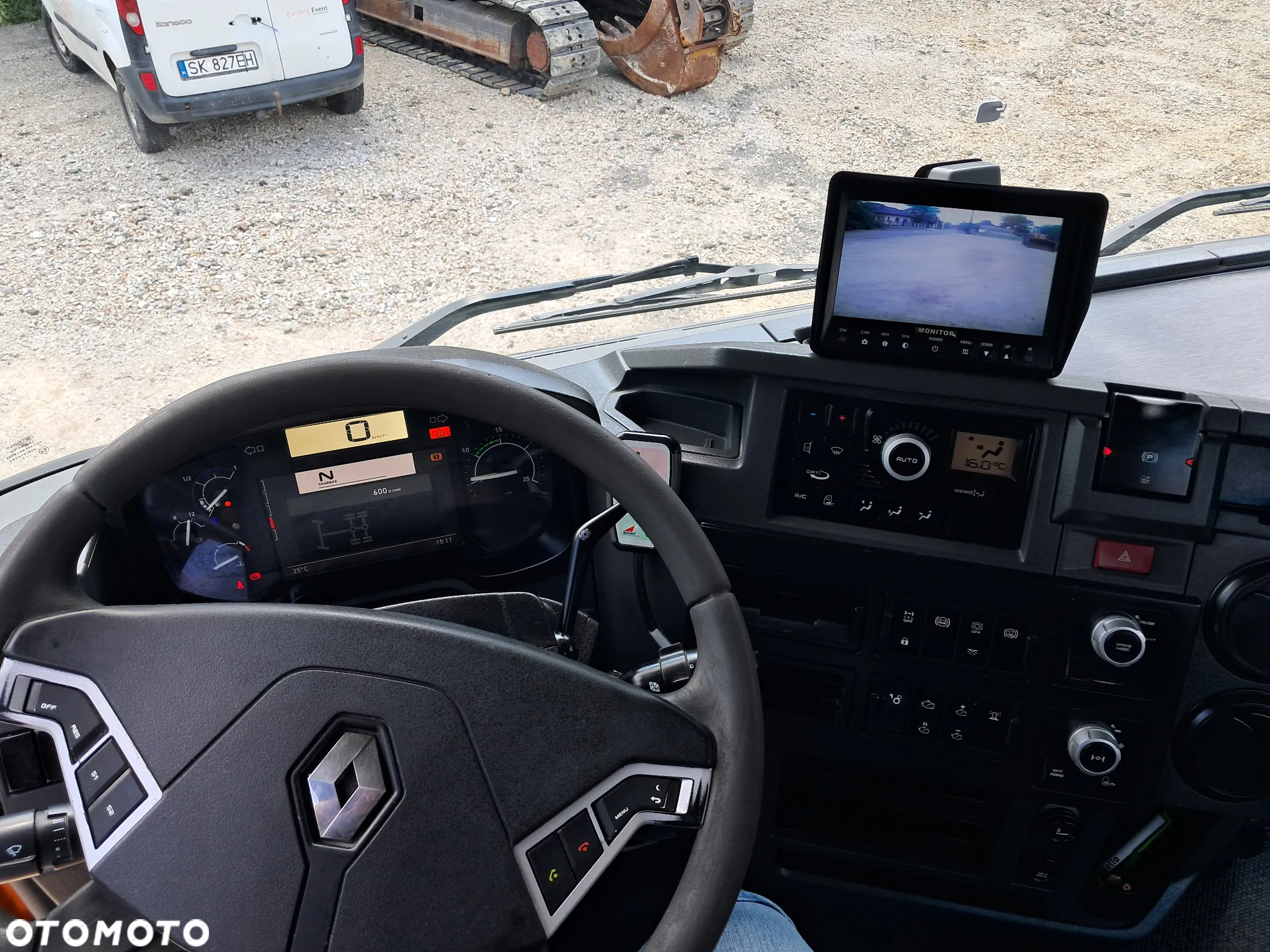 Renault C460 wywrotka 6x4 hydroburta - 24