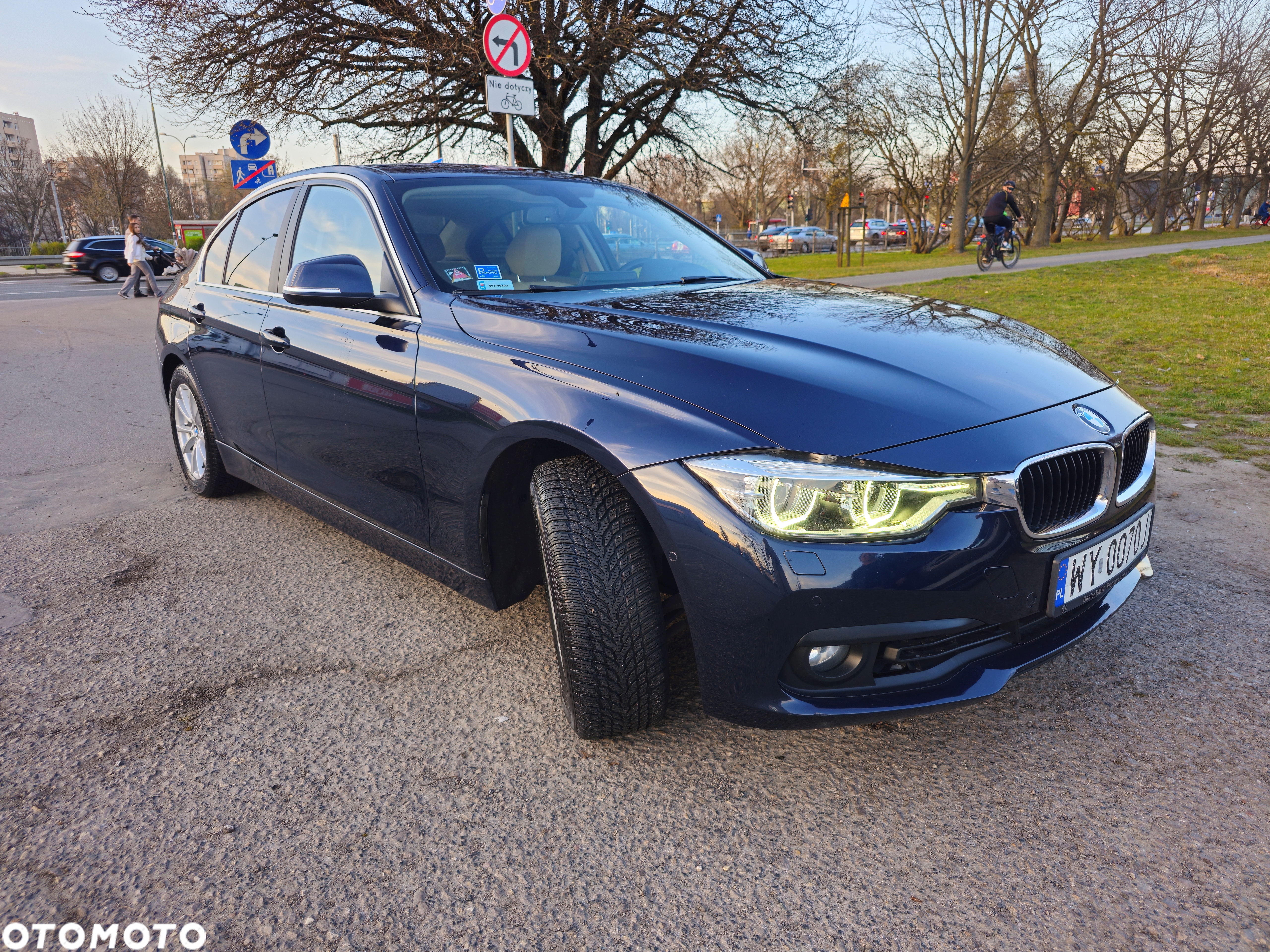 BMW Seria 3 318i Luxury Line - 2