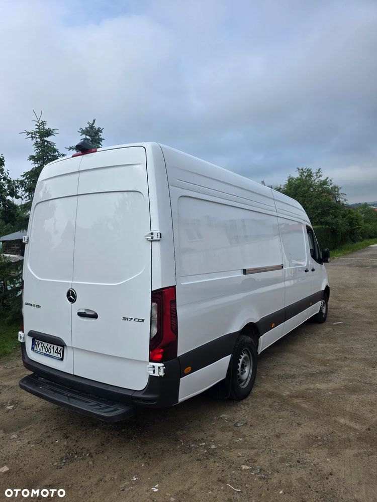 Mercedes-Benz Sprinter - 3