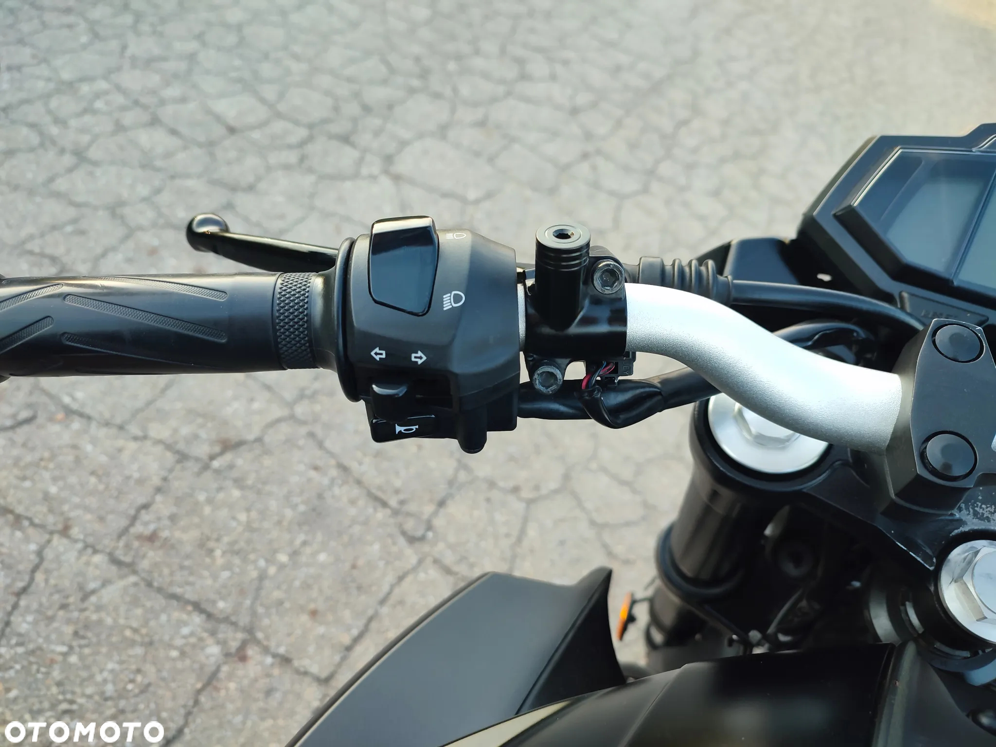 Yamaha MT - 22