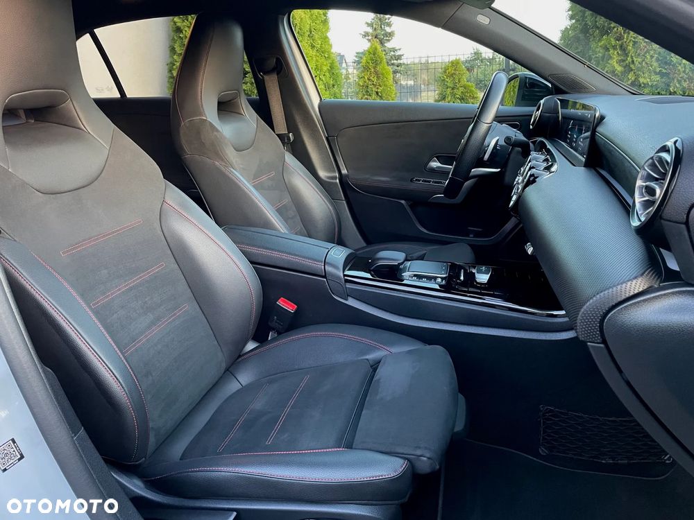 Mercedes-Benz Klasa A 250 7G-DCT AMG Line - 11