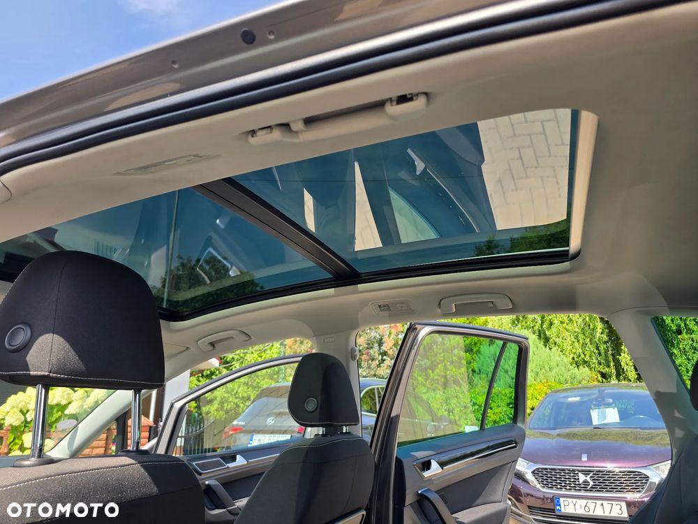 Volkswagen Golf Sportsvan - 36