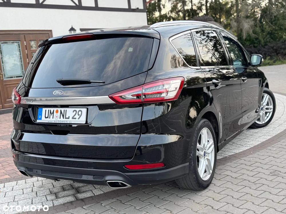Ford S-Max 2.0 TDCi Titanium PowerShift - 26