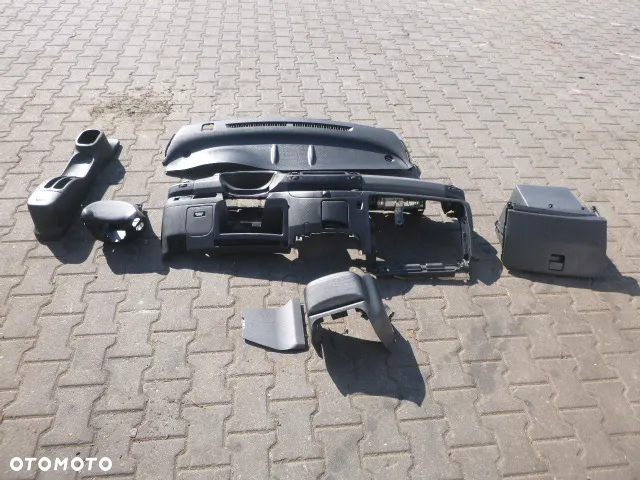 DESKA ROZDZIELCZA KONSOLA NISSAN MICRA K12 LIFT - 2