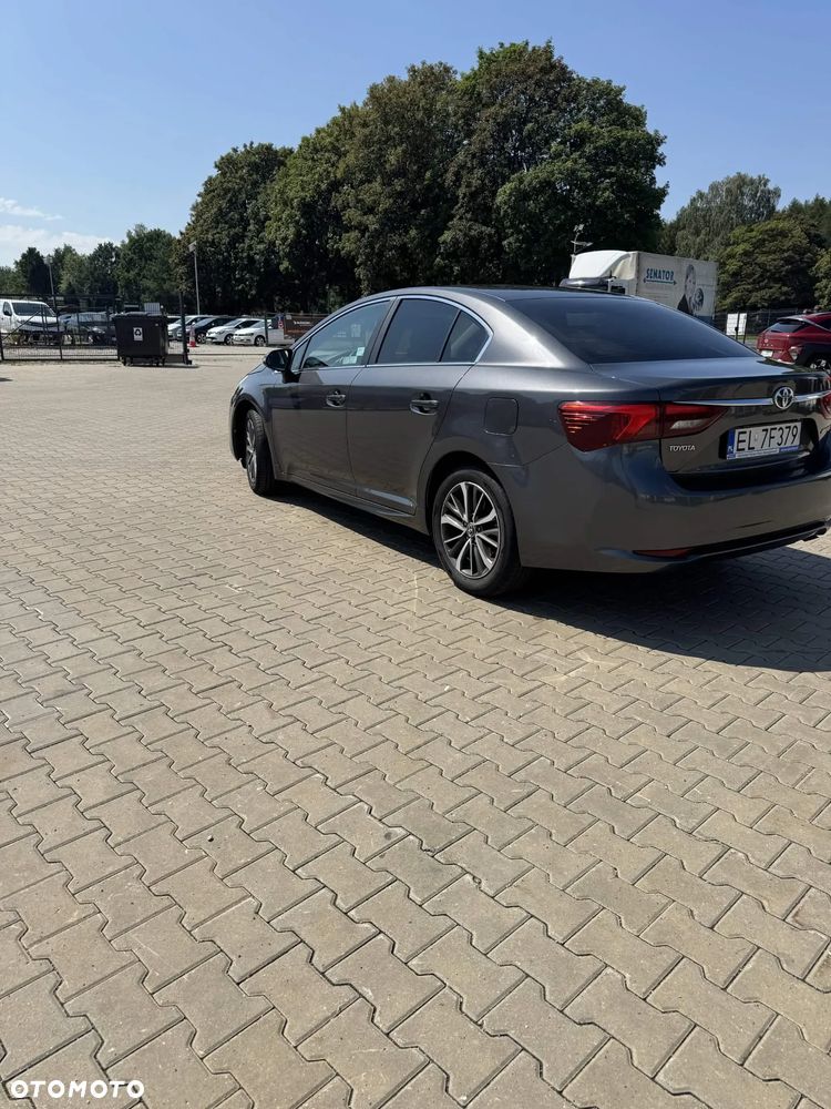 Toyota Avensis 2.0 D-4D Premium - 5