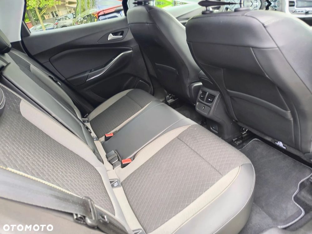 Opel Grandland X 1.6 T Ultimate S&S - 21