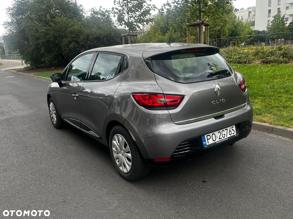 Renault Clio 1.2 16V Zen - 4