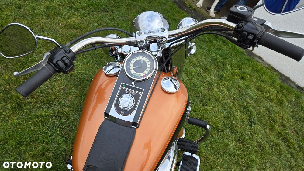 Harley-Davidson Softail Deluxe - 17