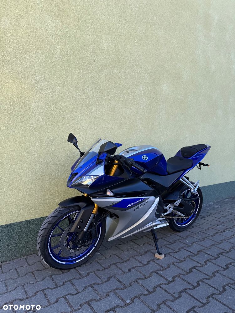 Yamaha YZF - 27