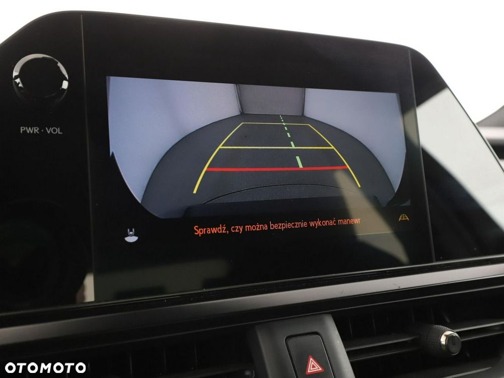 Lexus UX 250h - 25