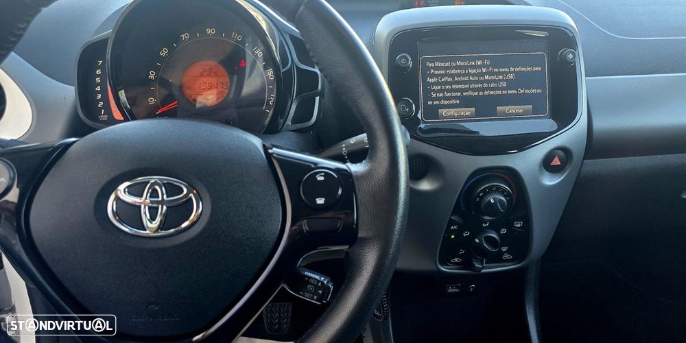 Toyota Aygo 1.0 X-Play+X-Touch - 10