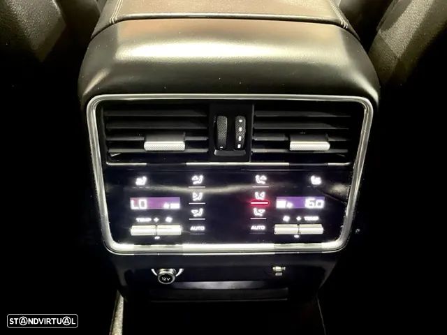 Porsche Cayenne Platinum Edition - 11