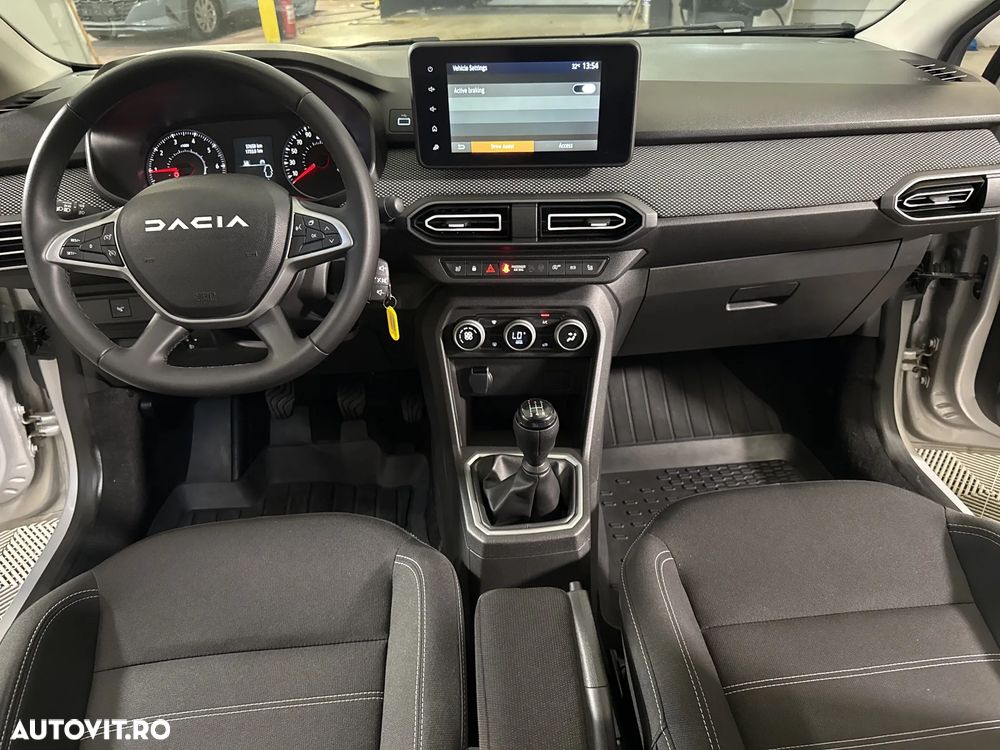 Dacia Sandero - 10