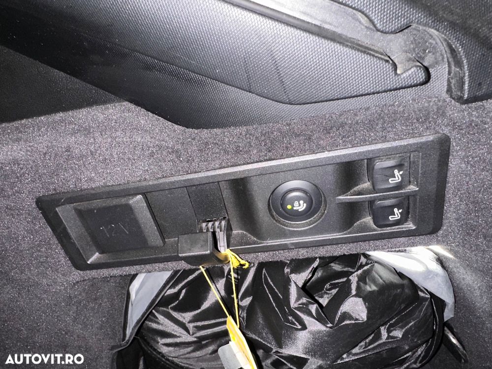 BMW Seria 3 330e Aut. Luxury Line - 17