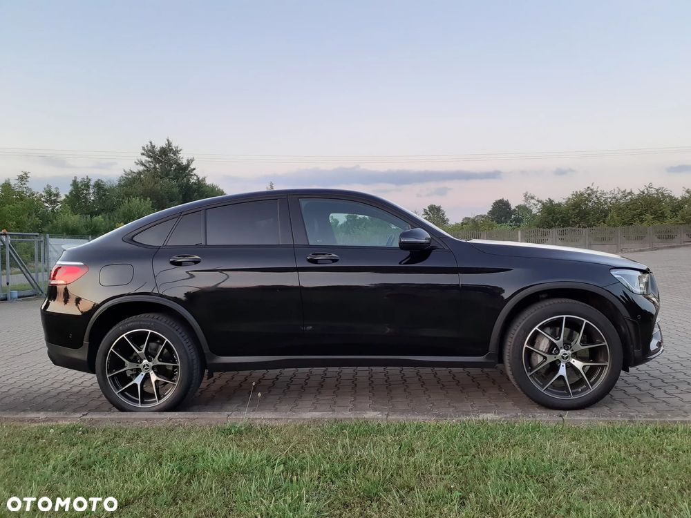 Mercedes-Benz GLC 300 de 4Matic 9G-TRONIC AMG Line - 9