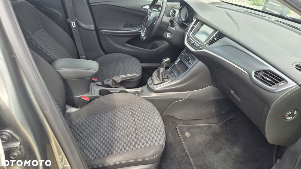 Opel Astra 1.6 CDTI Enjoy S&S - 9
