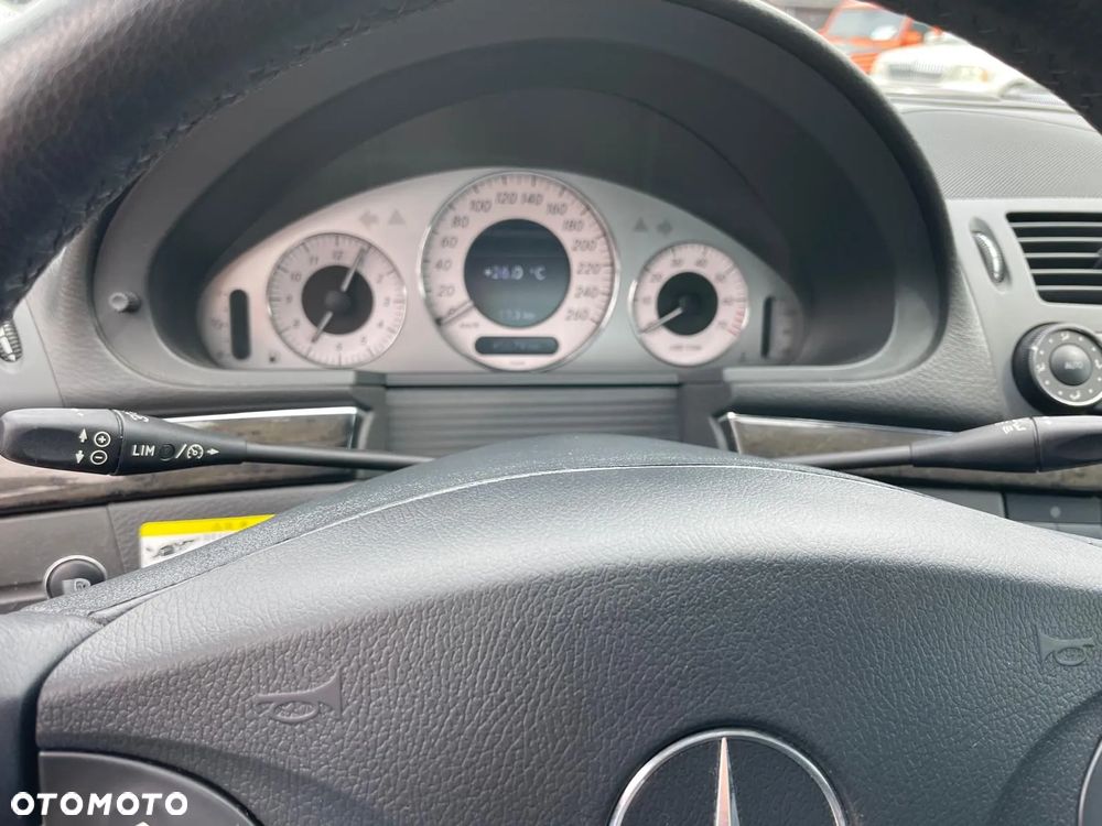 Mercedes-Benz Klasa E 350 4-Matic Avantgarde - 15