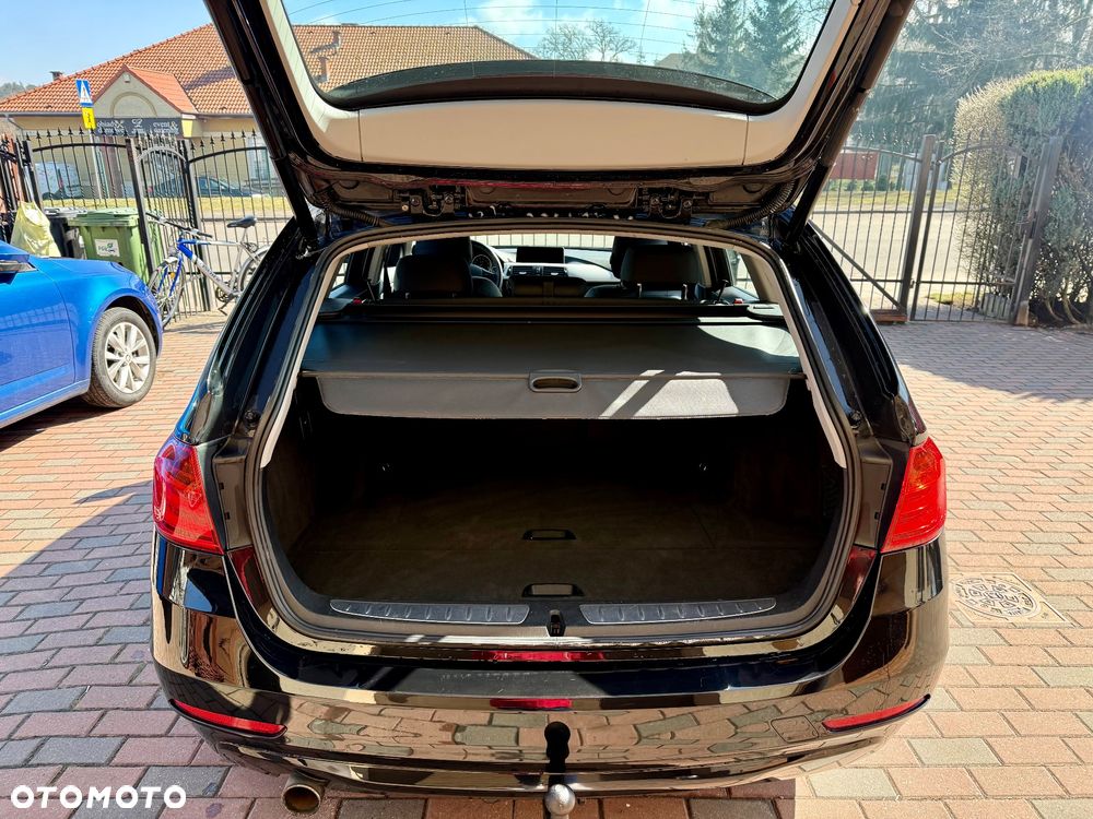 BMW Seria 3 320i - 9