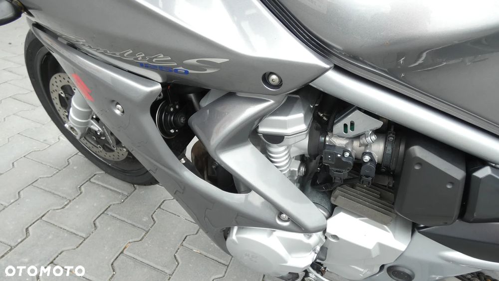 Suzuki Bandit - 19