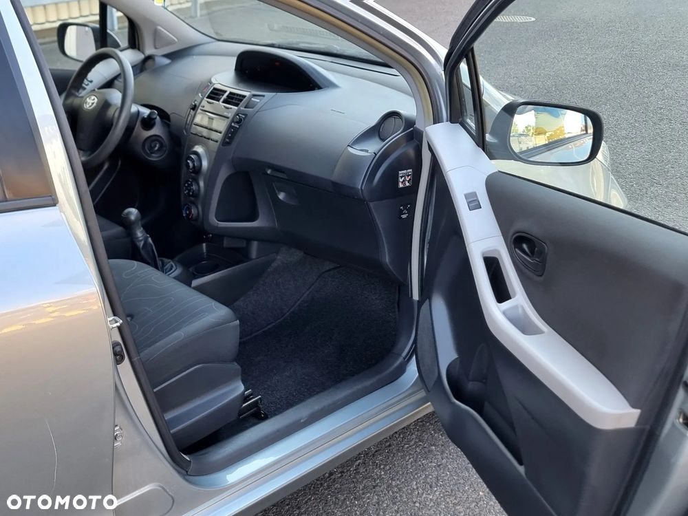 Toyota Yaris 1.0 Entry - 8