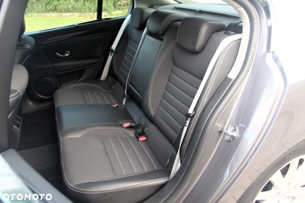 Renault Laguna dCi 110 FAP Bose Edition - 27