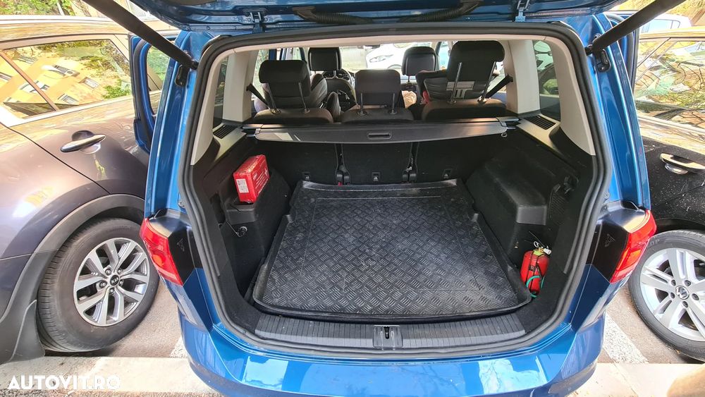 Volkswagen Touran 1.5 TSI DSG Comfortline - 11