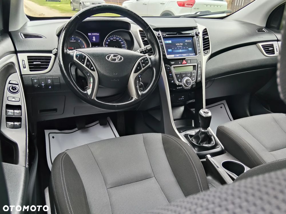Hyundai i30 i30cw 1.6 CRDi Fifa World Cup Edition - 22