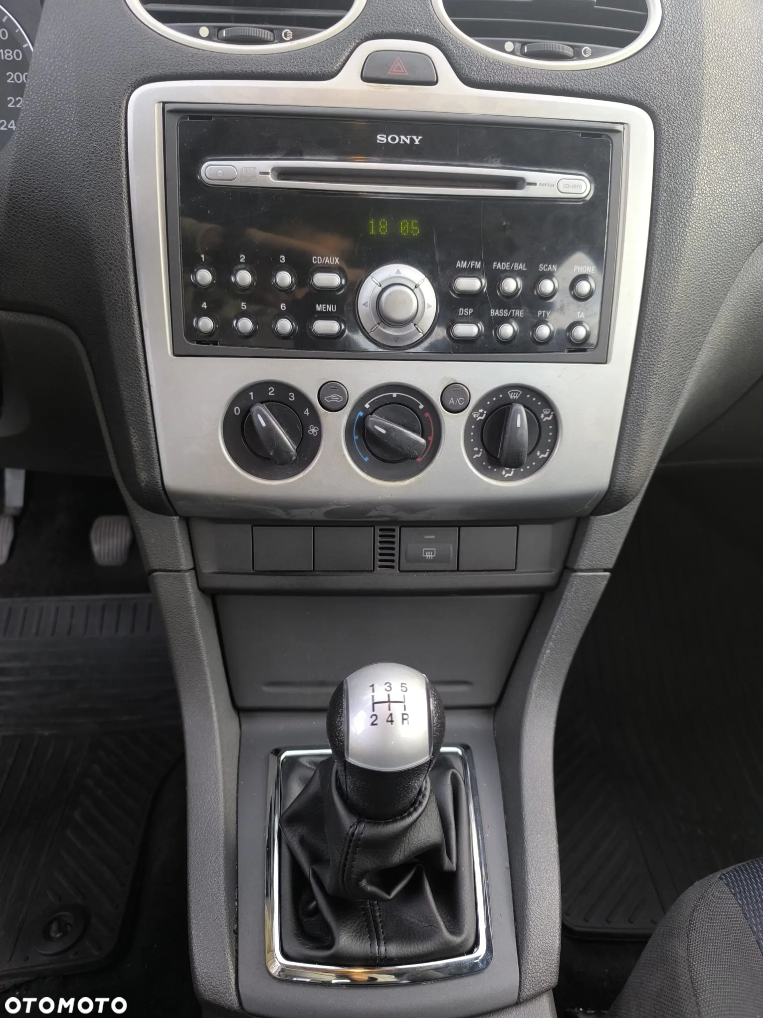 Ford Focus 1.8 TDCi Ghia - 28