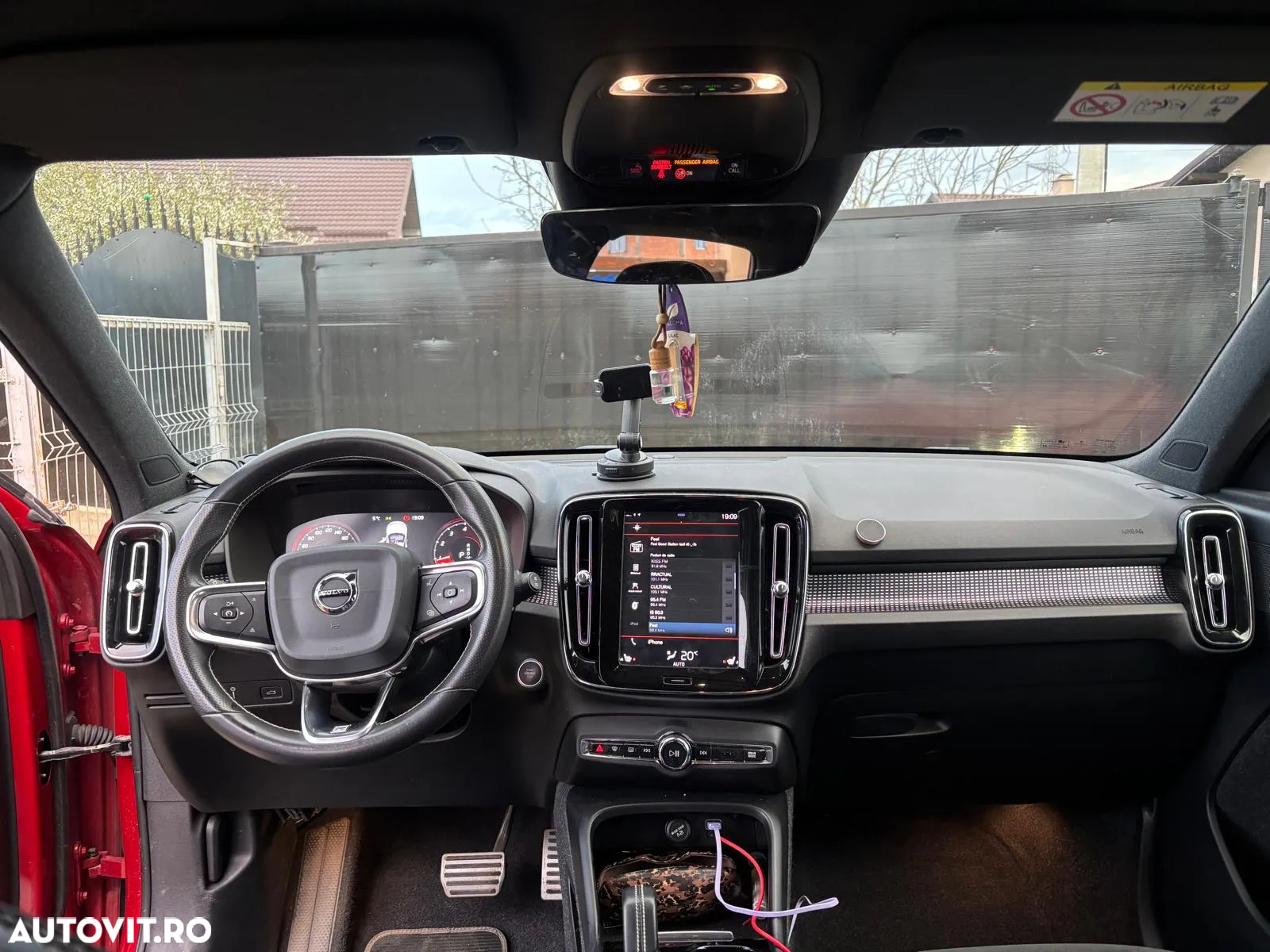 Volvo XC 40 T3 R-Design - 9