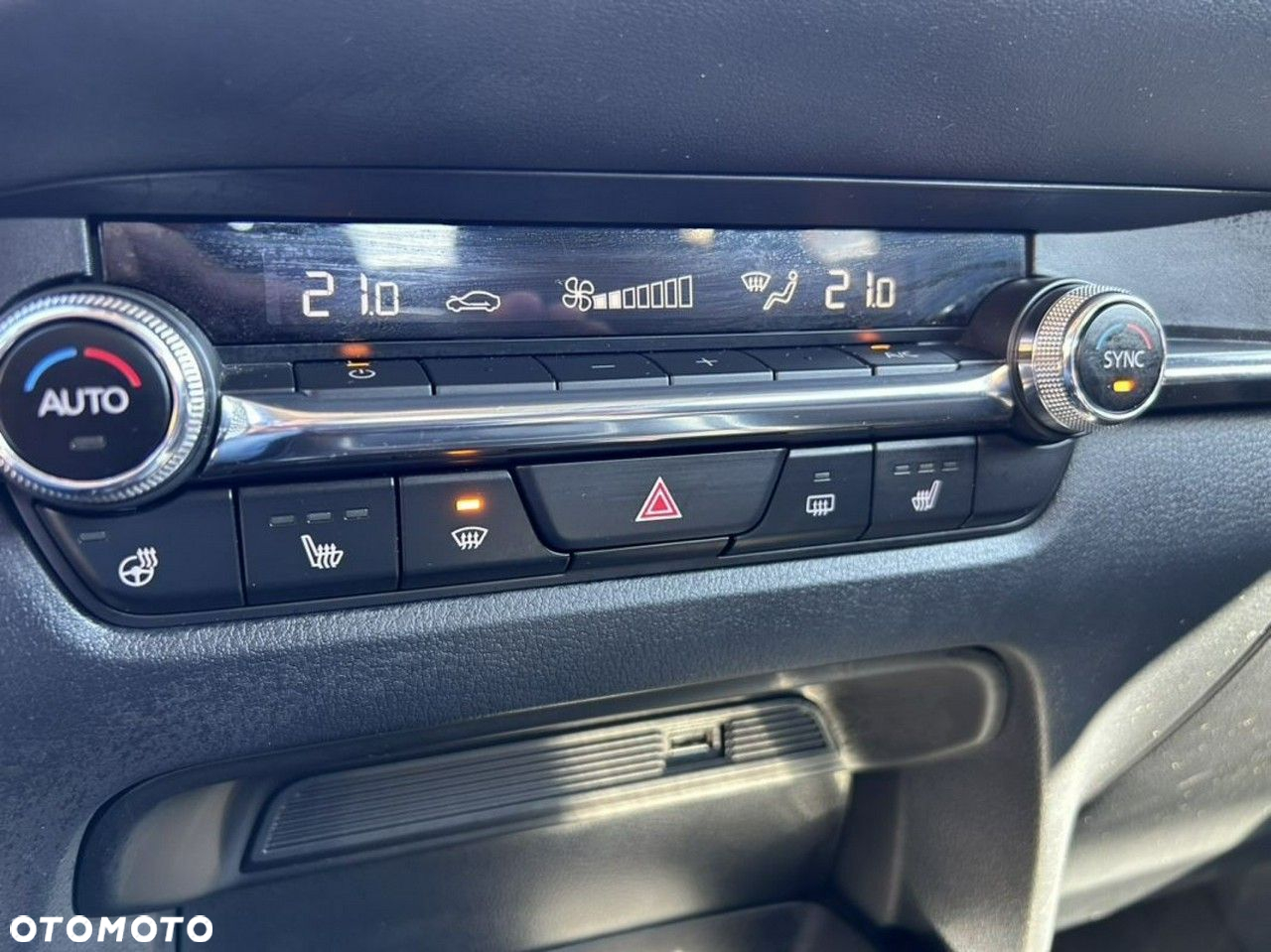 Mazda CX-30 e-SKYACTIV-G 2.0 M HYBRID - 13
