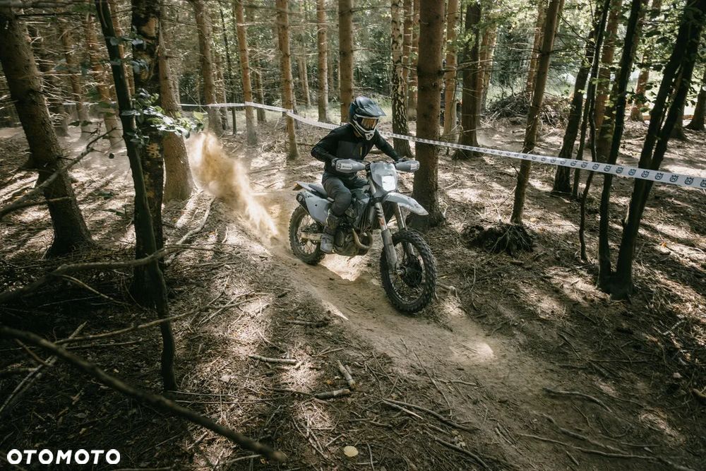 Husqvarna FE - 12