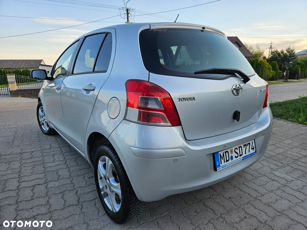 Toyota Yaris 1.33 Prestige - 7
