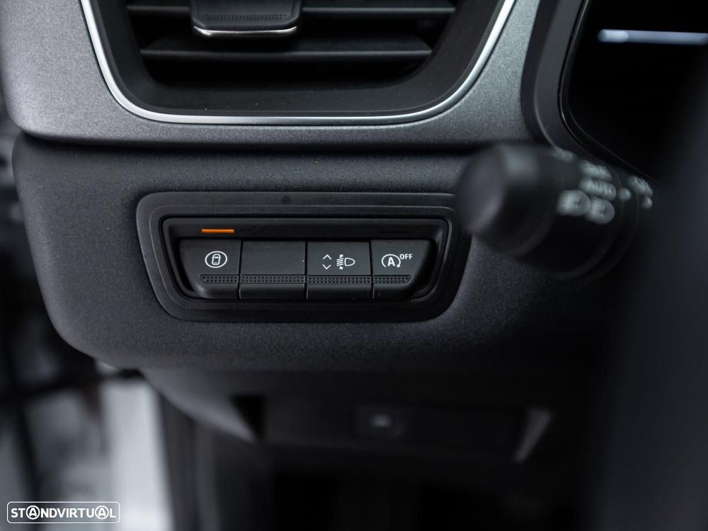 Renault Captur 1.0 TCe Techno Bi-Fuel - 14