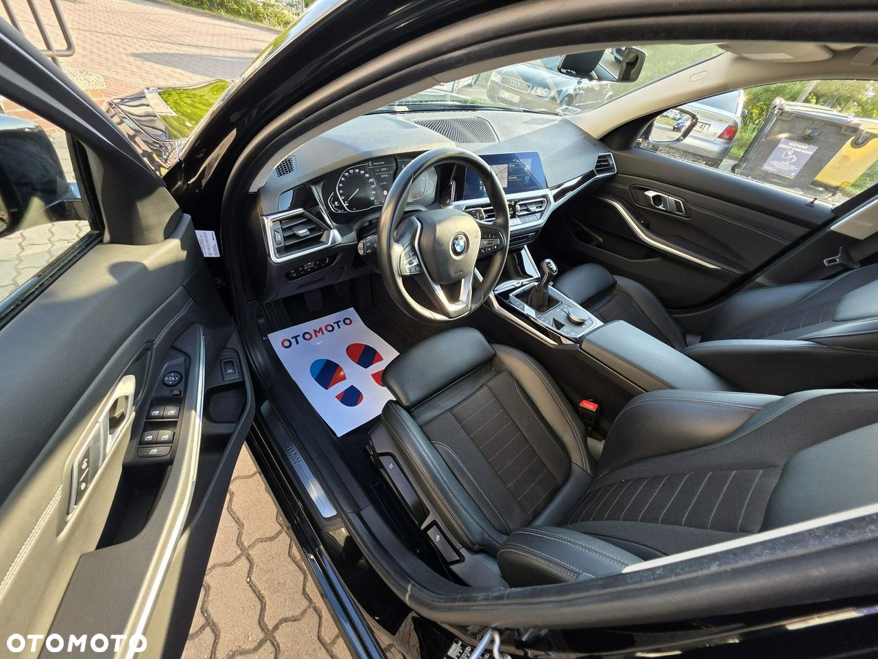 BMW Seria 3 318d Sport Line - 12