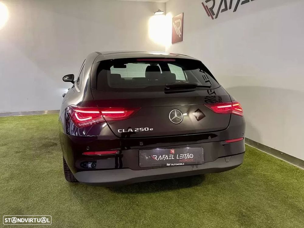 Mercedes-Benz CLA 250 e Shooting Brake Style Plus - 9