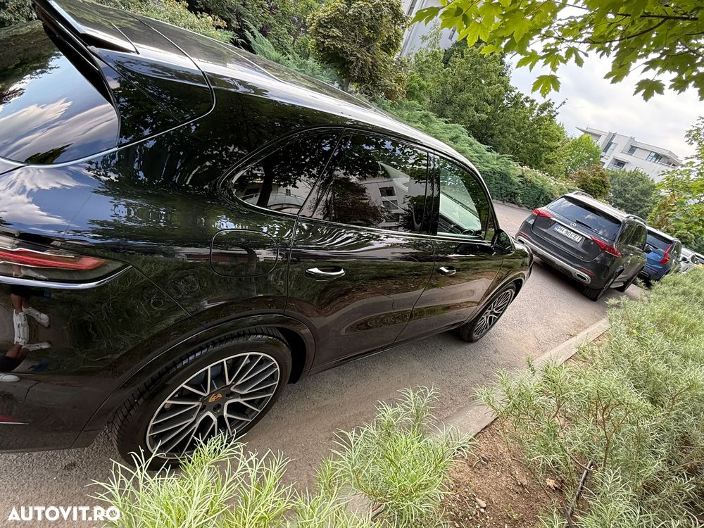 Porsche Cayenne - 7