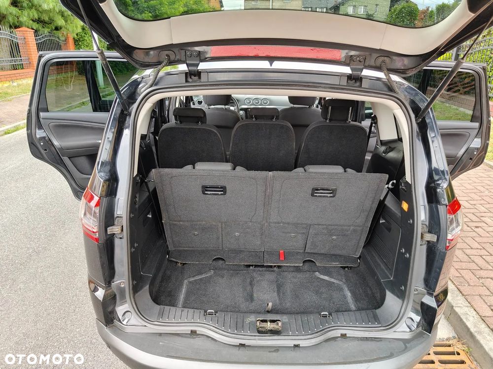 Ford S-Max - 35
