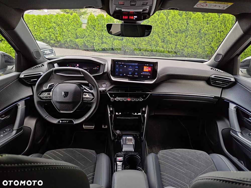 Peugeot 2008 1.2 PureTech GT S&S EAT8 - 26
